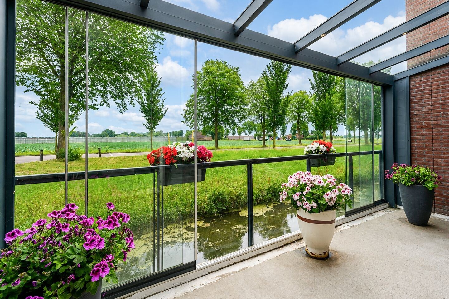 Hoekwoning te koop: De Zwarte Arend 1, Venhuizen