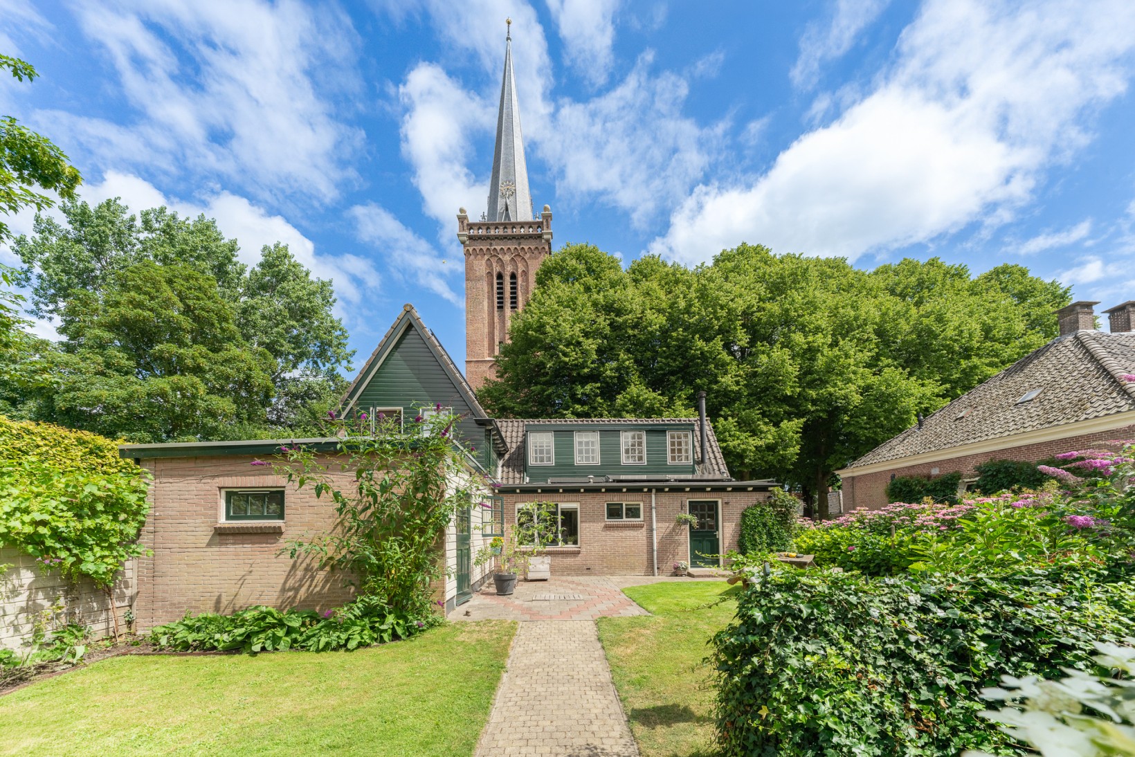 Vrijstaande woning te koop: Schoollaan 4, Hem