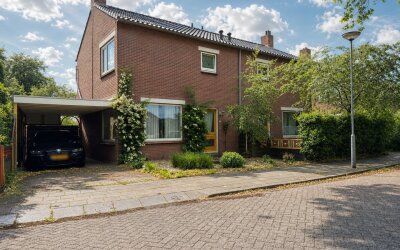 Raadhuisstraat 10