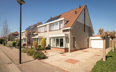Middenweg 123