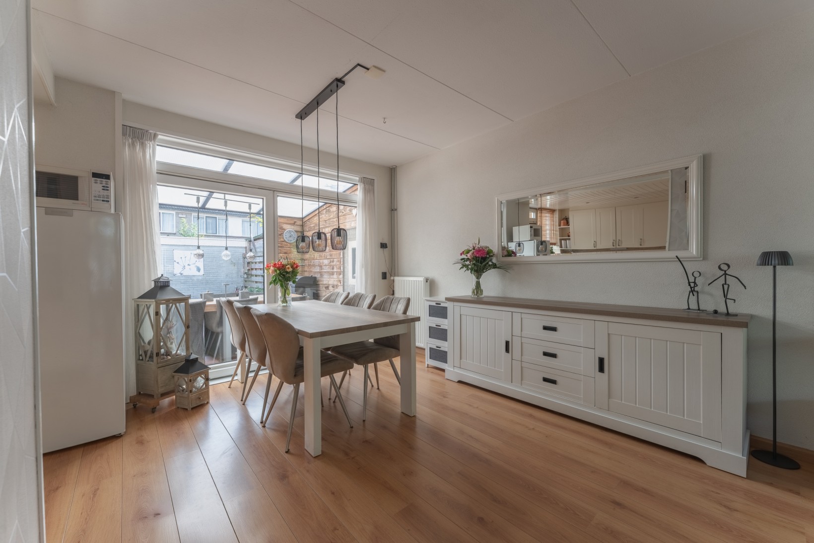 Tussenwoning te koop: Bourgondiëweg 143, Bovenkarspel