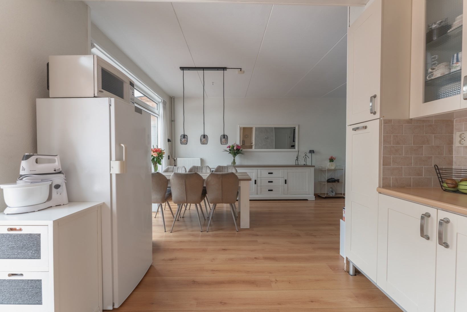 Tussenwoning te koop: Bourgondiëweg 143, Bovenkarspel
