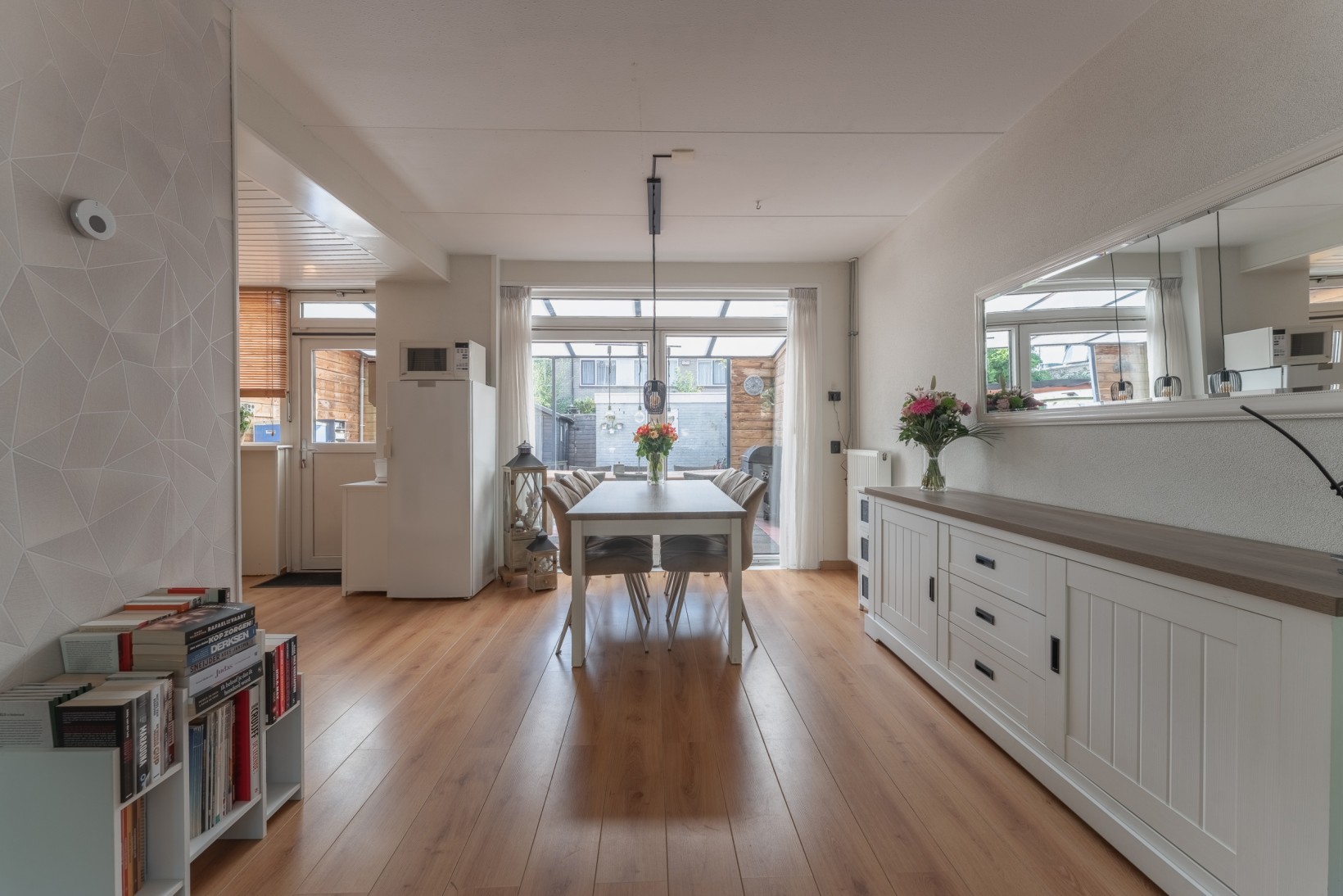 Tussenwoning te koop: Bourgondiëweg 143, Bovenkarspel