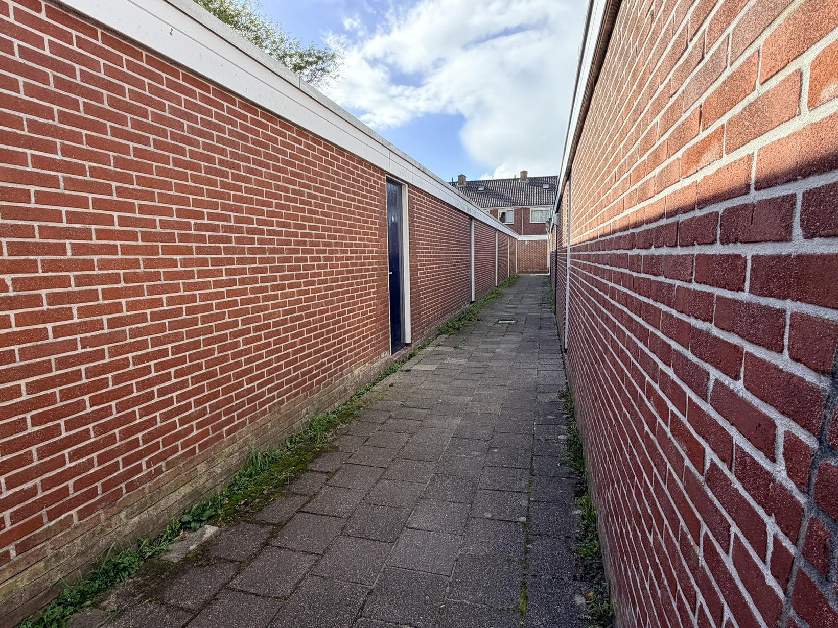 Tussenwoning te koop: Willem Andriessenweg 19, Bovenkarspel