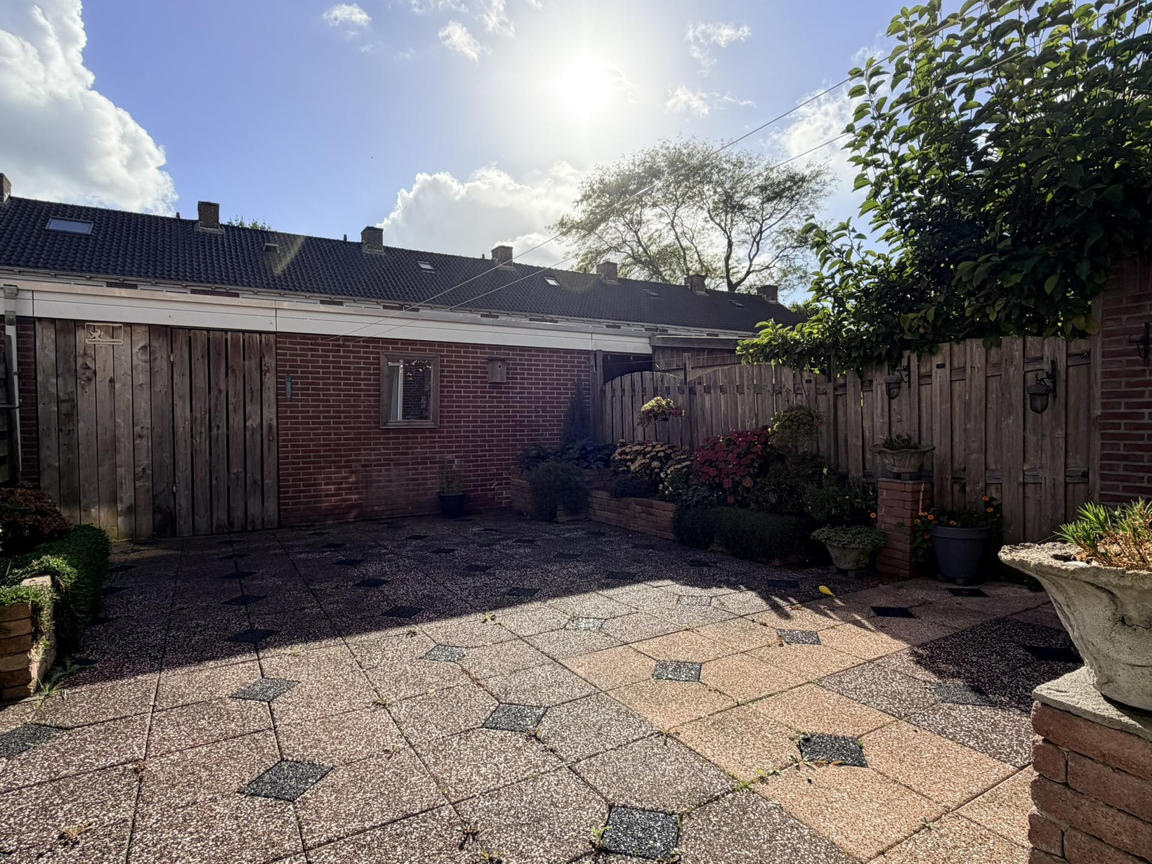 Tussenwoning te koop: Willem Andriessenweg 19, Bovenkarspel