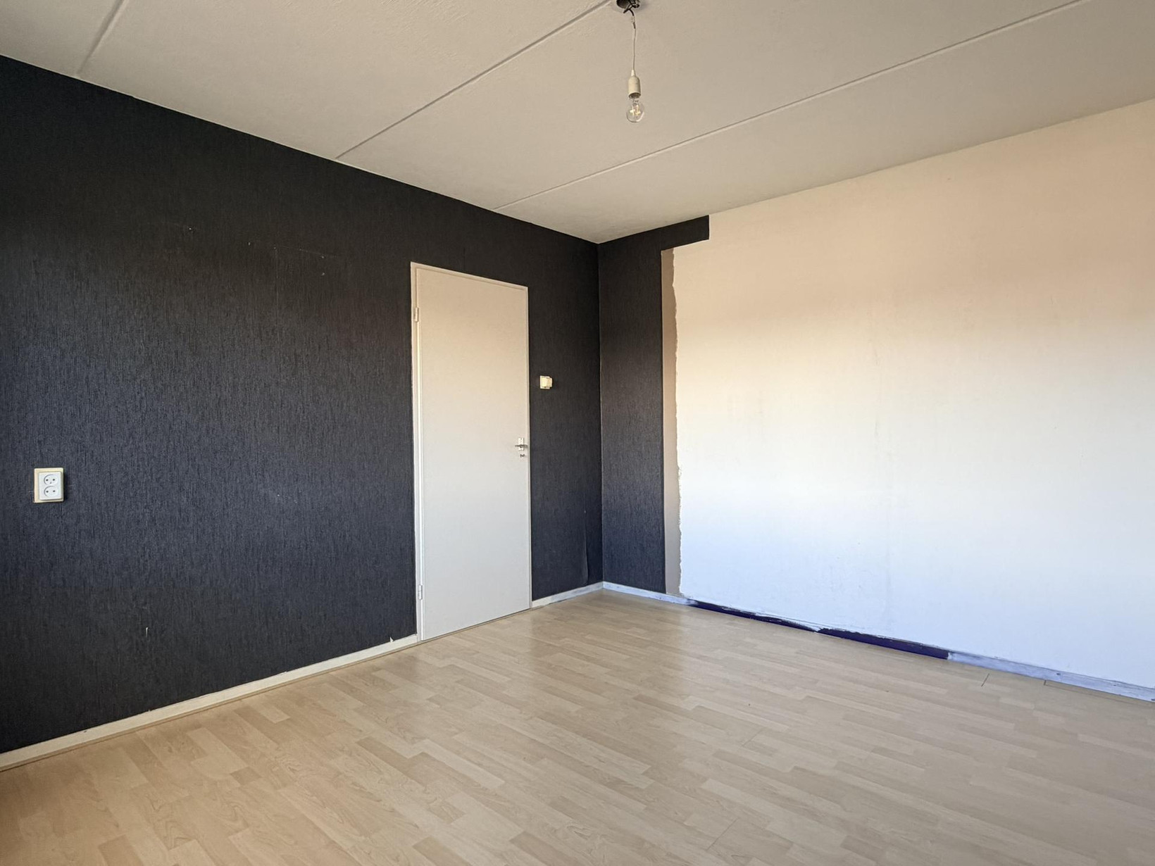 Tussenwoning te koop: Willem Andriessenweg 19, Bovenkarspel