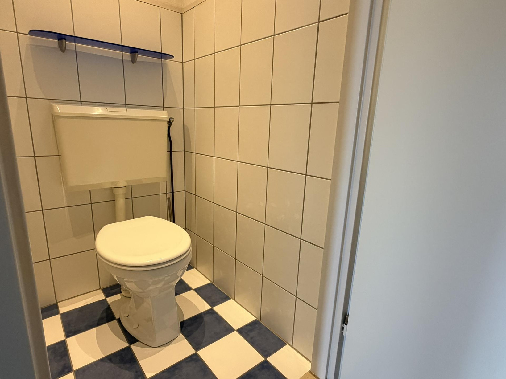 Tussenwoning te koop: Willem Andriessenweg 19, Bovenkarspel