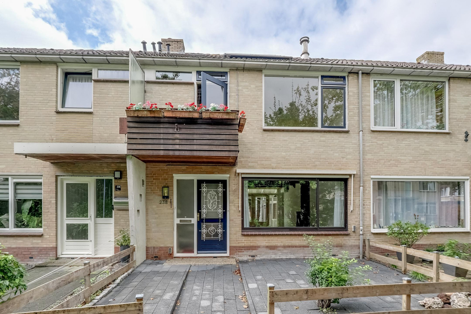 Tussenwoning te koop: Hertog Albrechtstraat 238, Grootebroek
