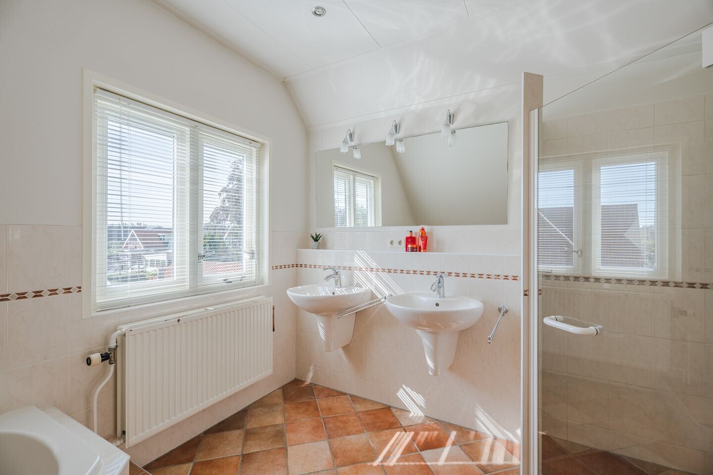 Vrijstaande woning te koop: Zesstedenweg 73, Grootebroek