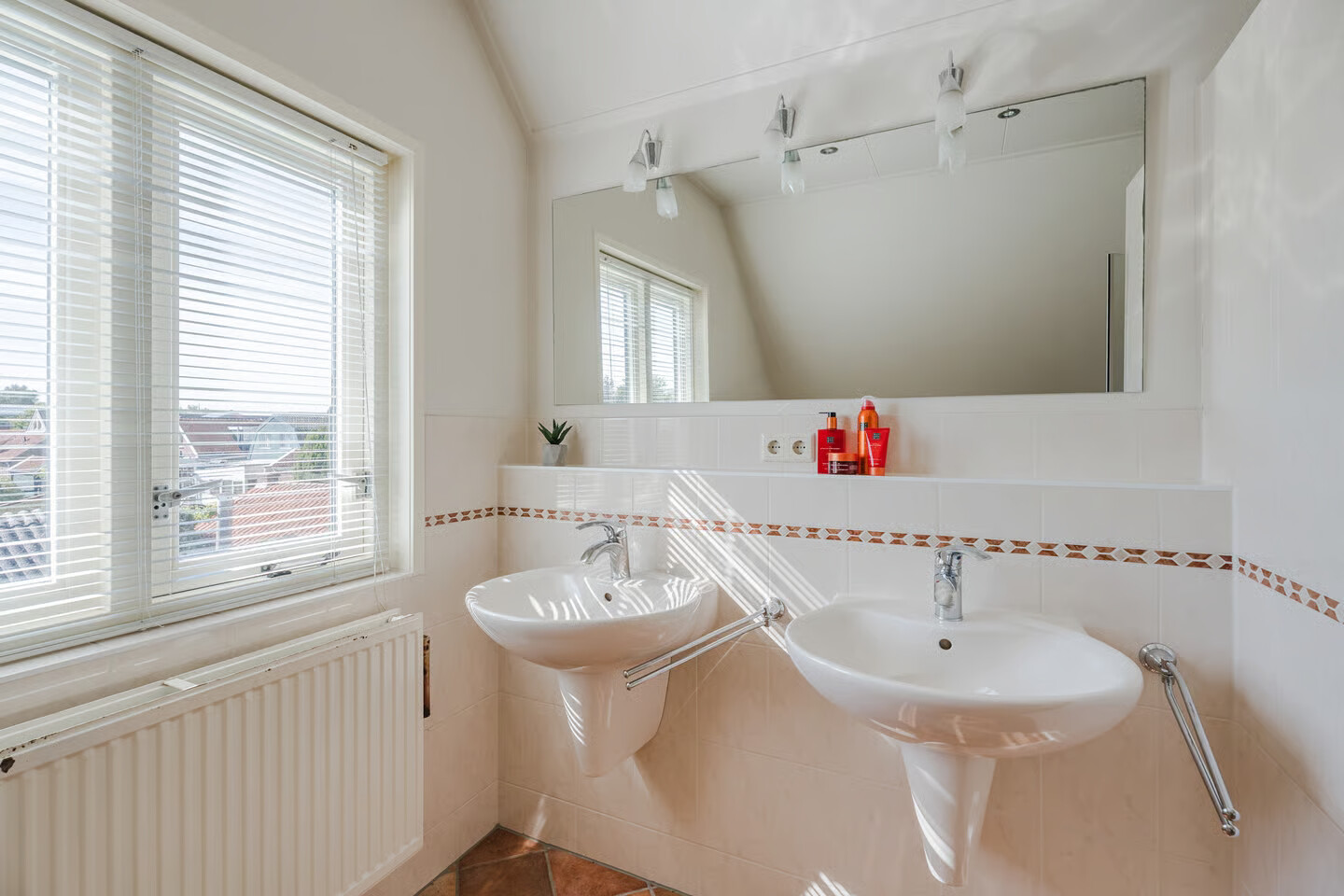 Vrijstaande woning te koop: Zesstedenweg 73, Grootebroek