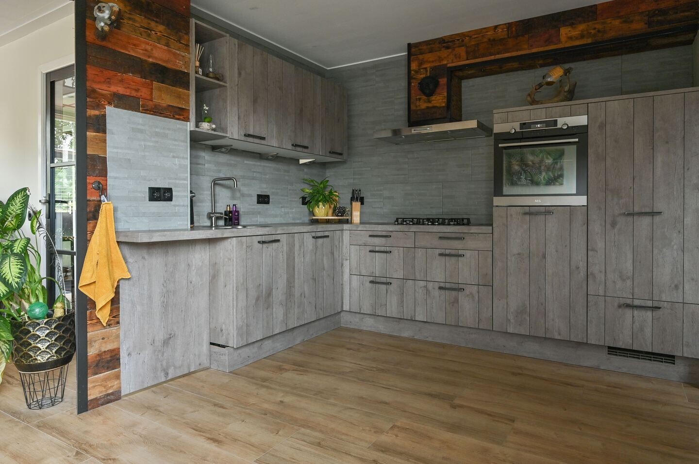 Tussenwoning te koop: Sint Elisabethstraat 31, Grootebroek