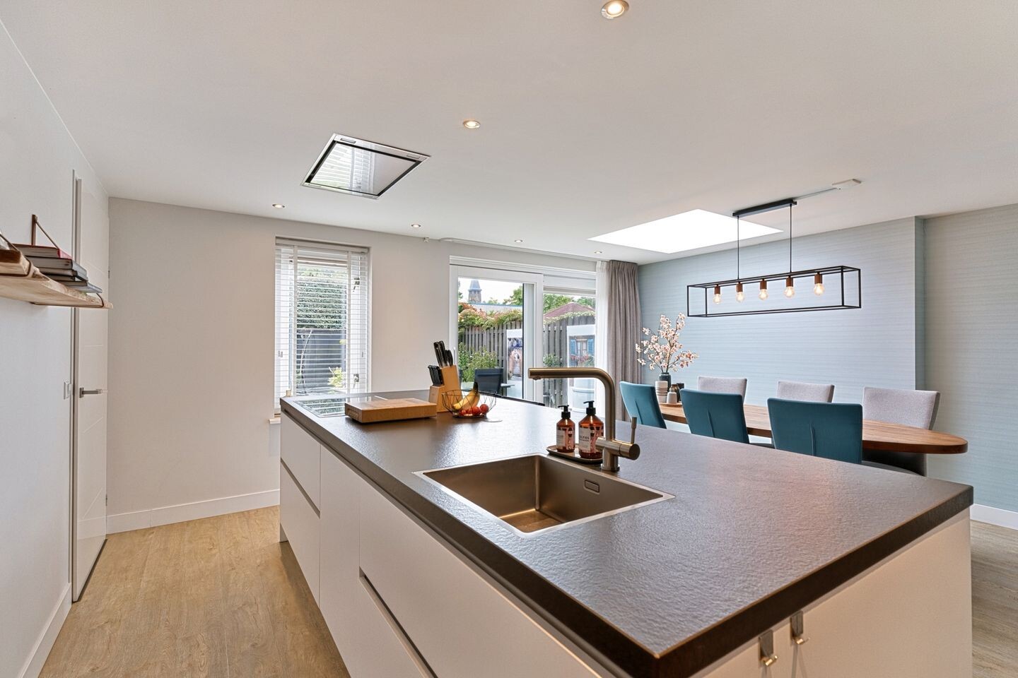Tussenwoning te koop: Nuwendoorn 37, Grootebroek