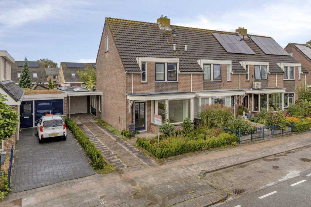 Hoekwoning te koop: De Weed 36, Lutjebroek