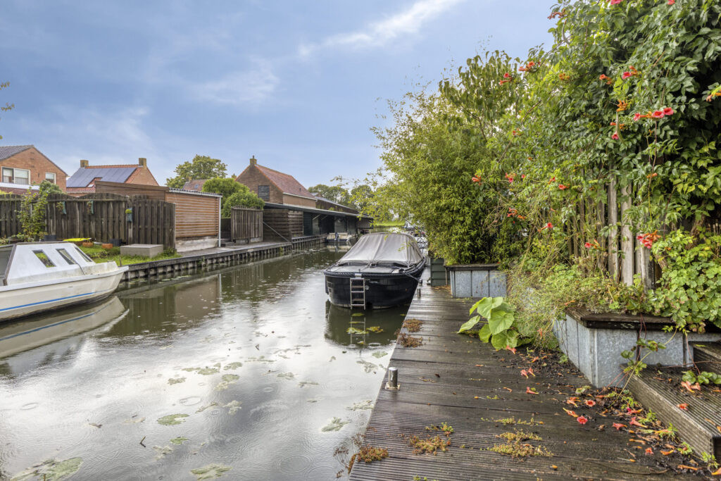 Hoekwoning te koop: De Weed 36, Lutjebroek