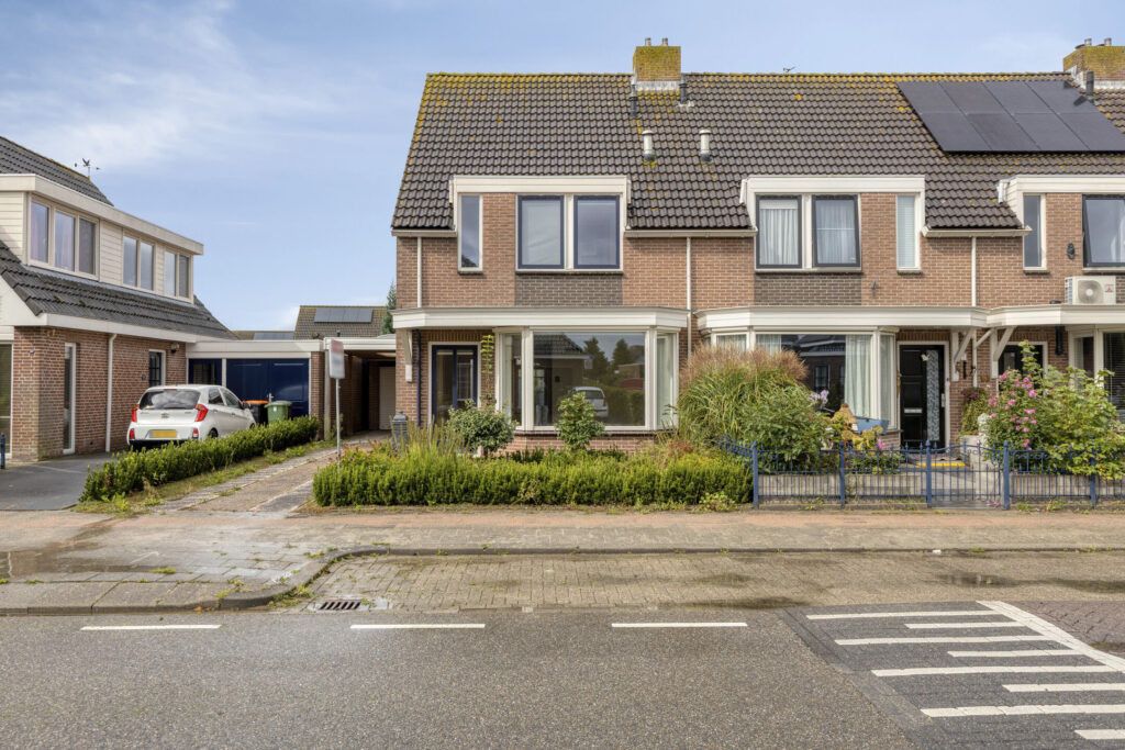 Hoekwoning te koop: De Weed 36, Lutjebroek
