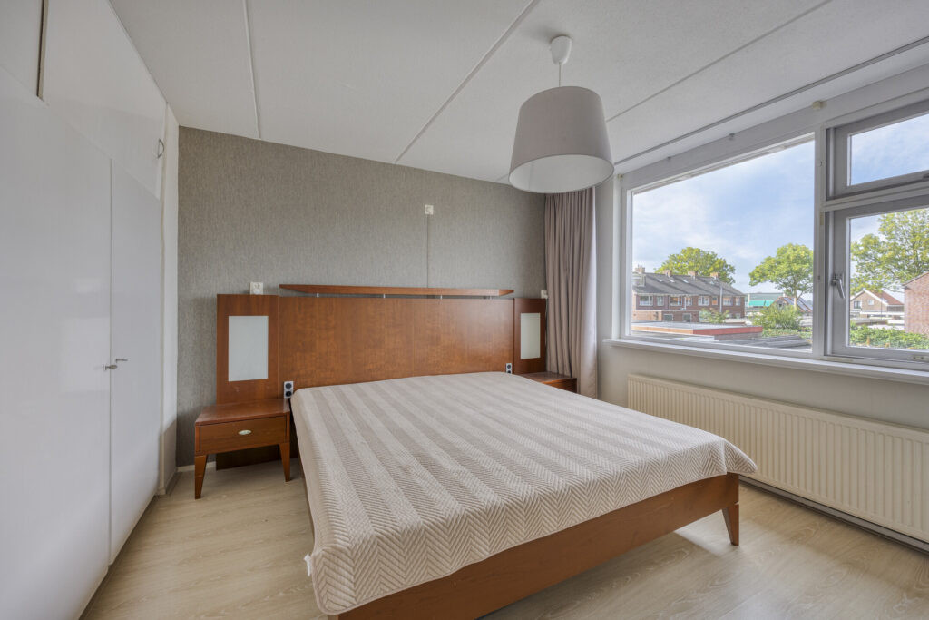 Tussenwoning te koop: Raadhuisstraat 42, Westwoud