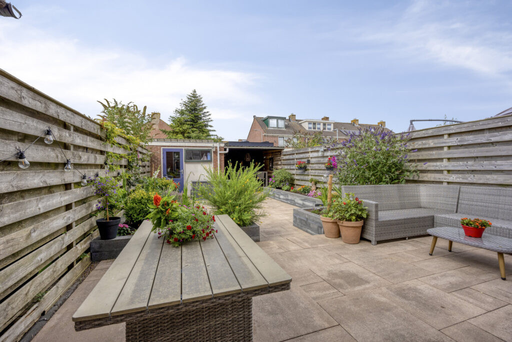 Tussenwoning te koop: Raadhuisstraat 42, Westwoud