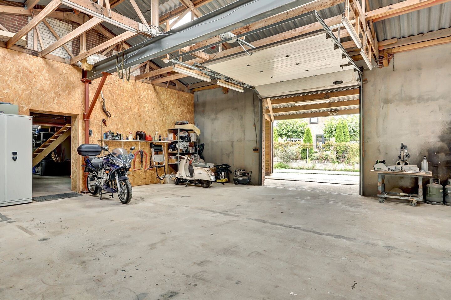 Vrijstaande woning te koop: Dijkweg 199, Andijk