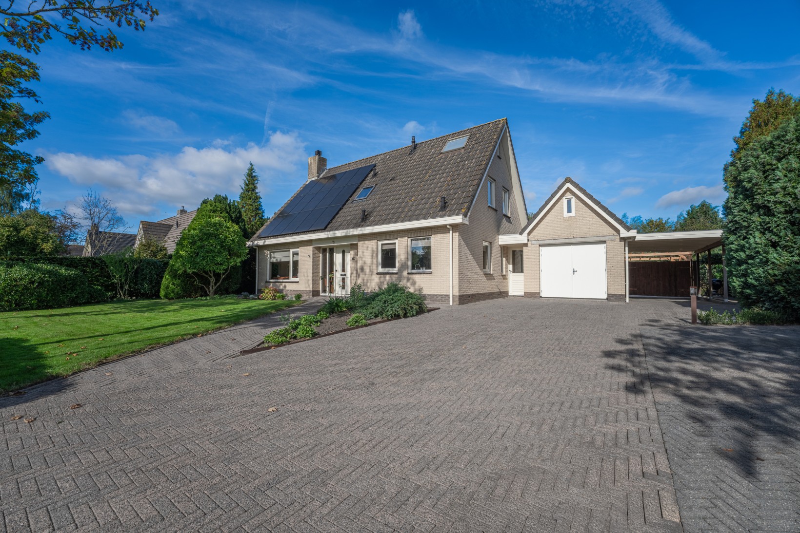 Vrijstaande woning te koop: Oranje Nassaulaan 13, Andijk