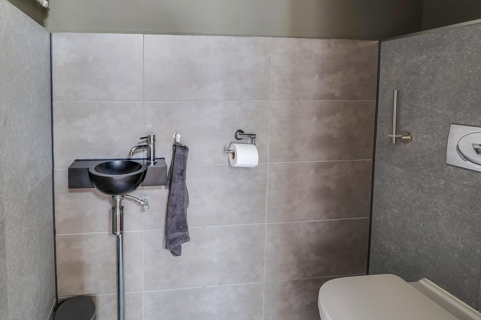 Tussenwoning te koop: Turfhaven 12, Hoorn