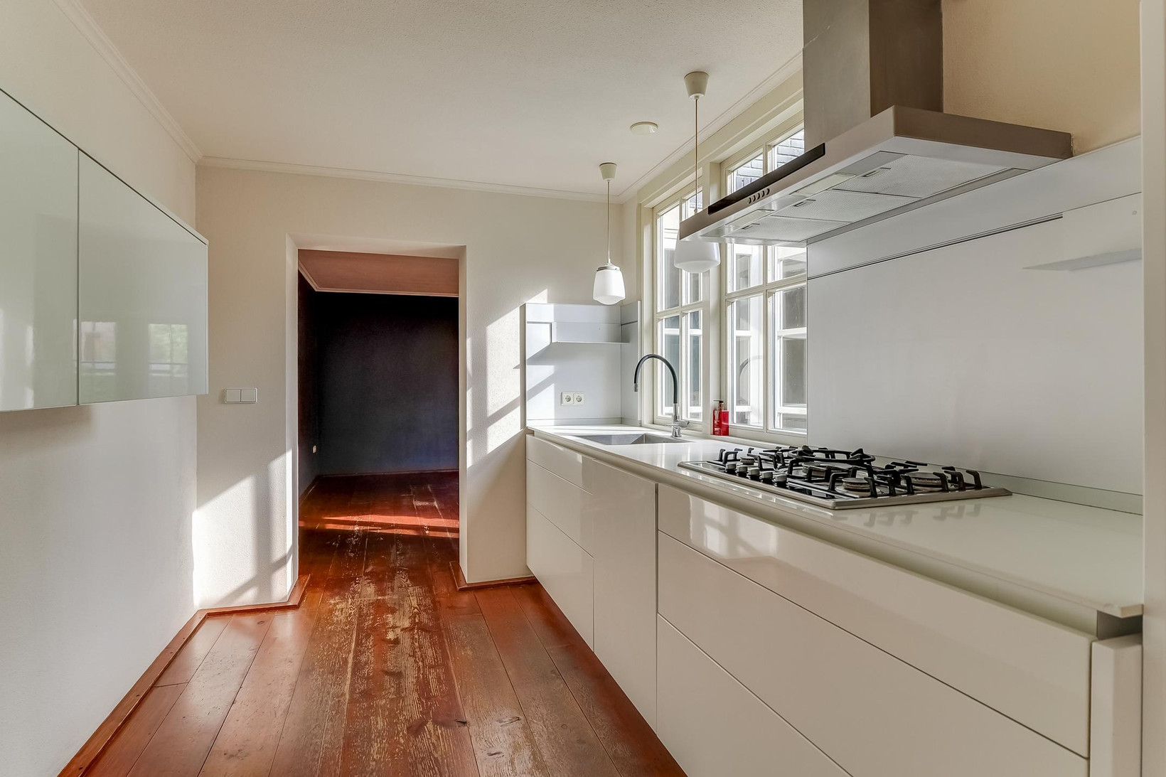 Tussenwoning te koop: Turfhaven 12, Hoorn