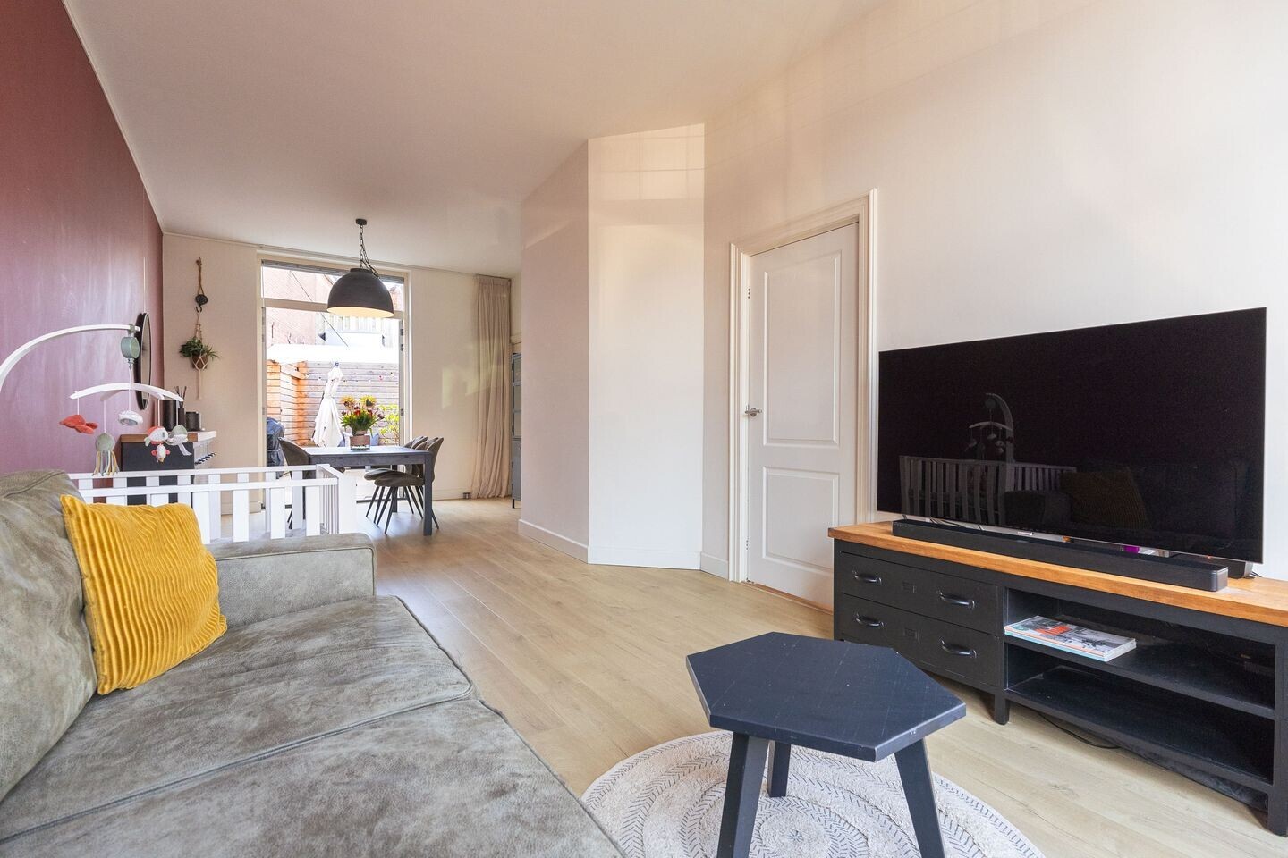 Tussenwoning te koop: Veemarkt 29, Hoorn