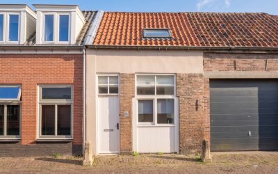 Wijdesteeg 12