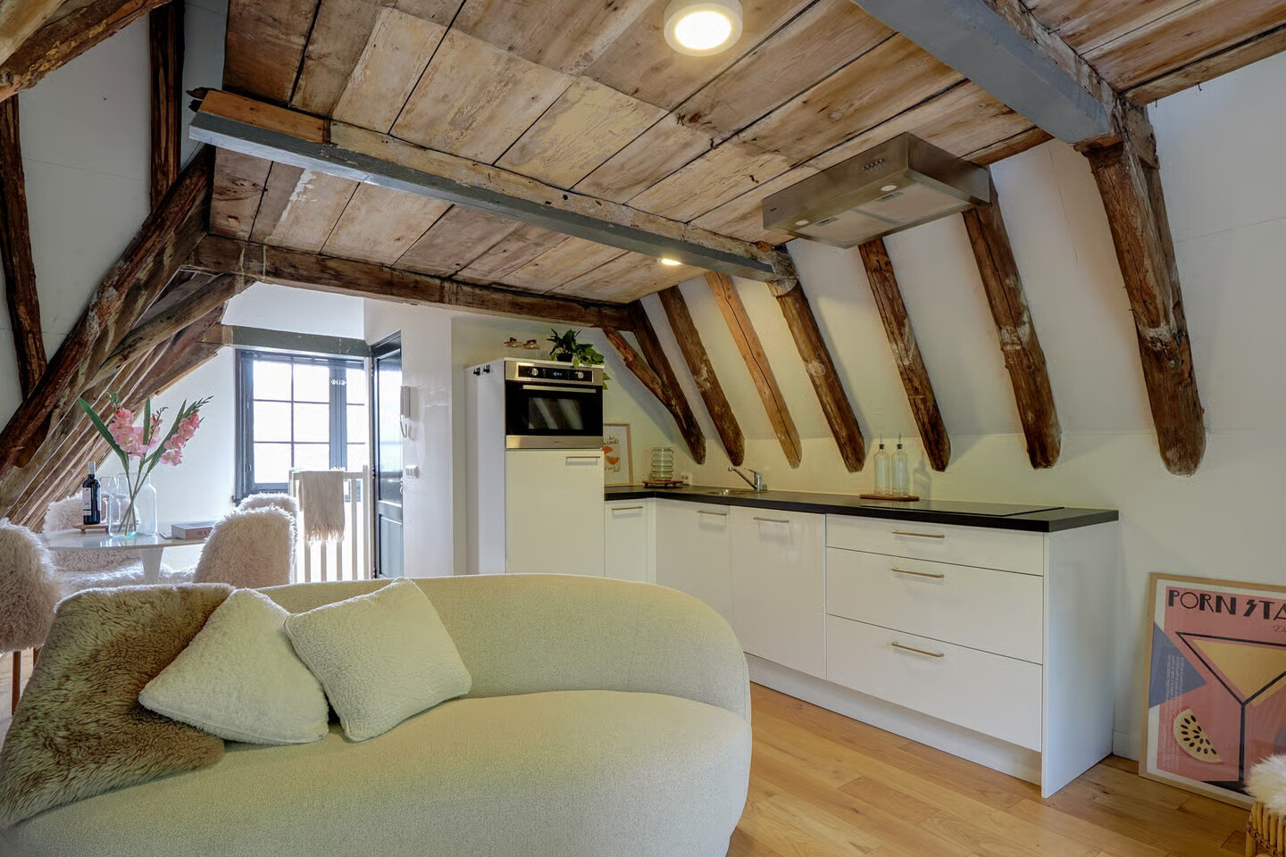Studio te koop: De Driestal 20, Hoorn