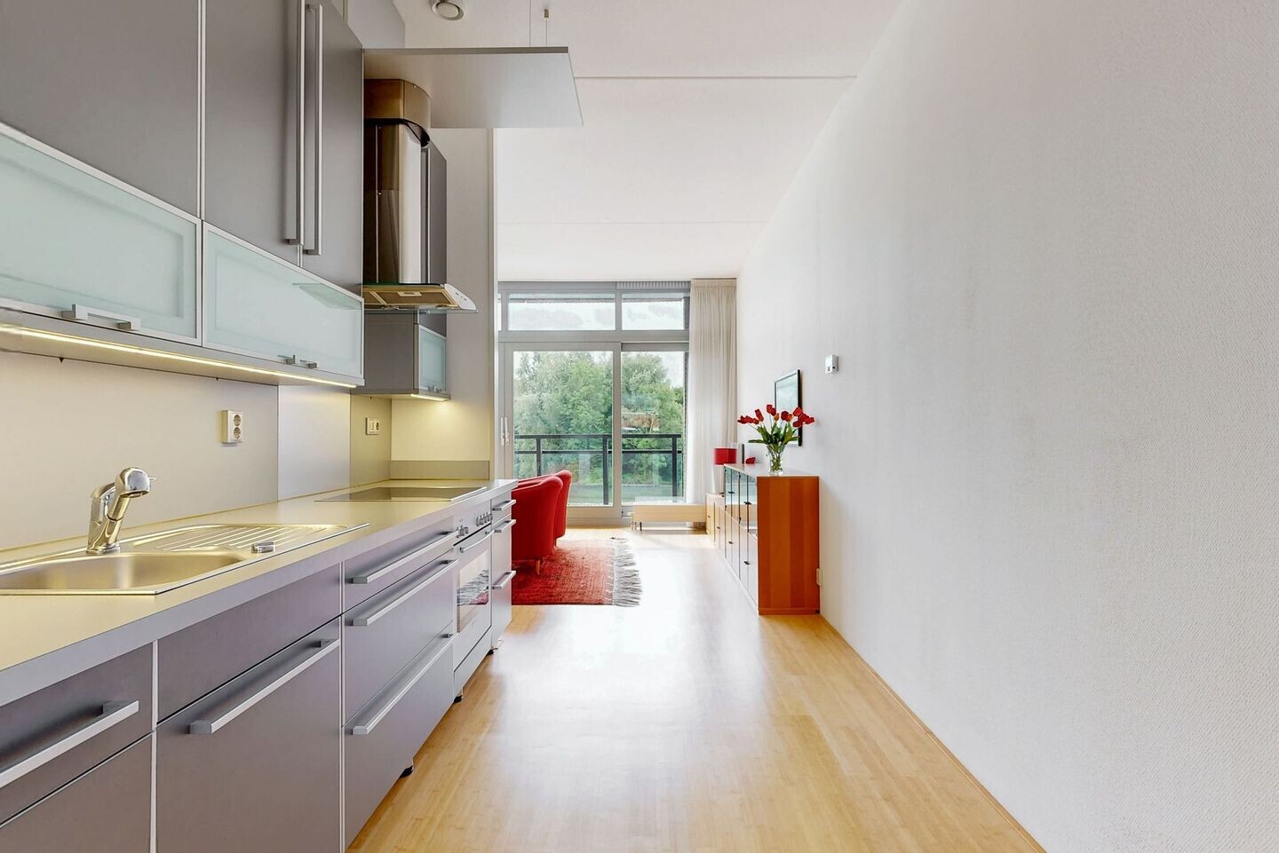 Tussenwoning te koop: Binnenluiendijk 16, Hoorn