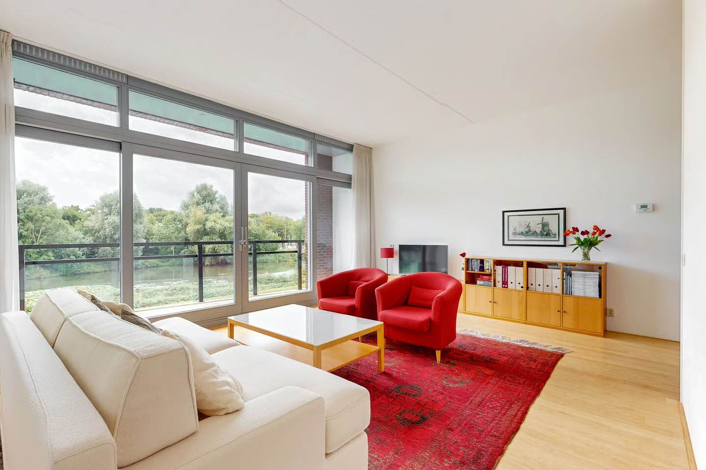 Tussenwoning te koop: Binnenluiendijk 16, Hoorn