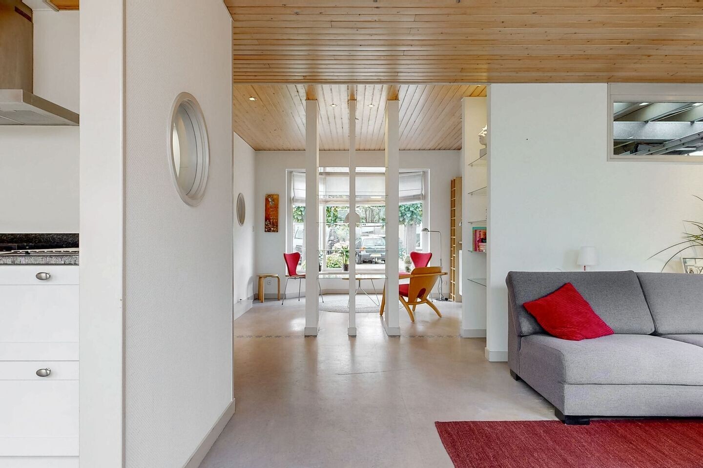 Twee-onder-één-kap te koop: Bernard de Vriesstraat 4, Hoorn