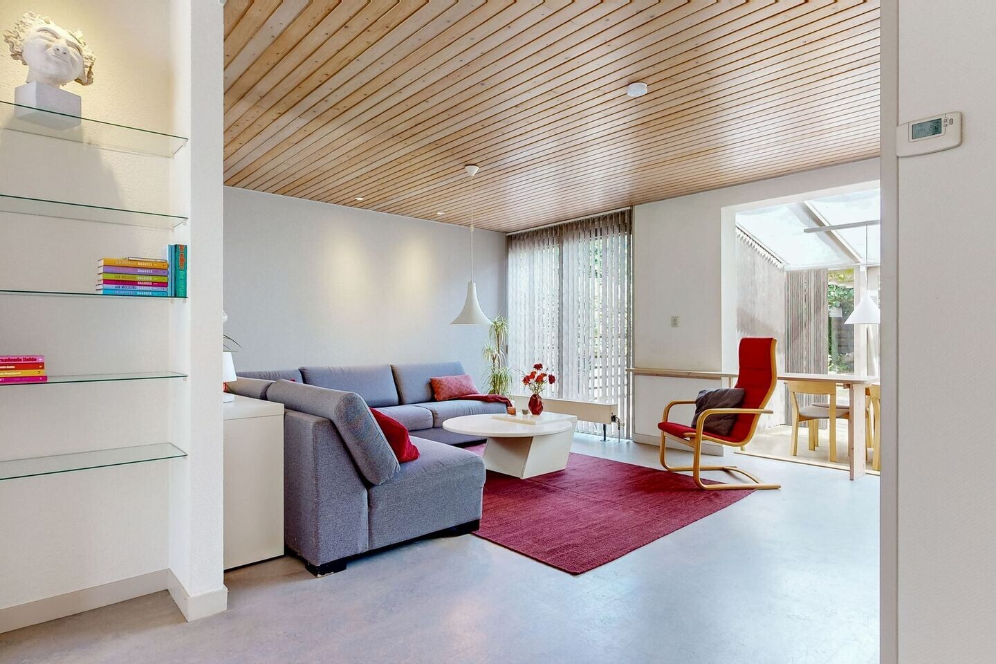 Twee-onder-één-kap te koop: Bernard de Vriesstraat 4, Hoorn