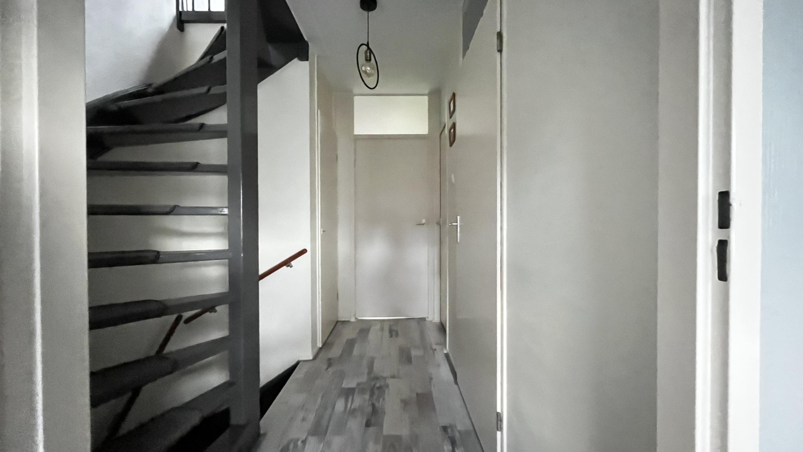 Tussenwoning te koop: Weidemolen 26, Hoorn
