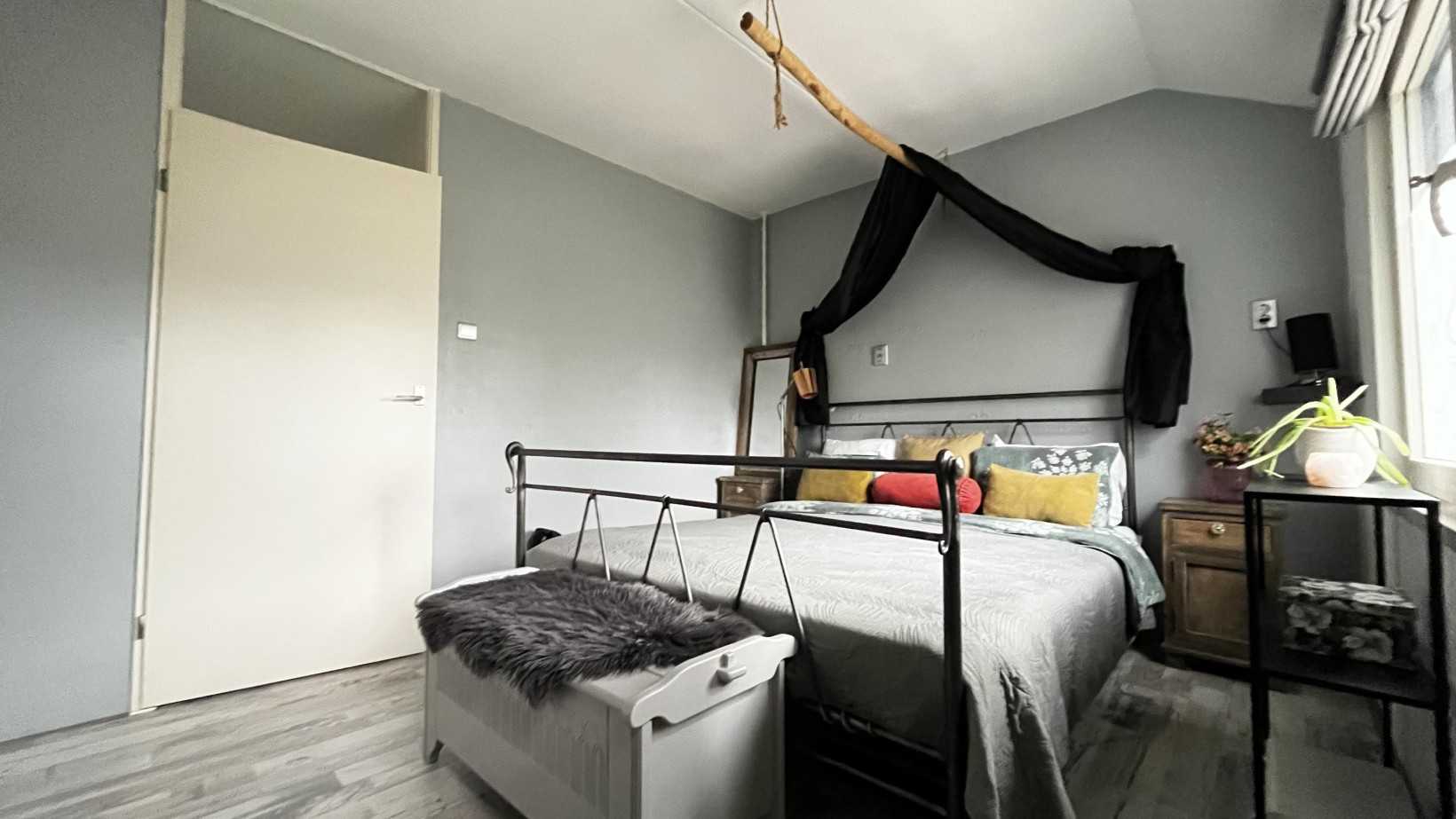 Tussenwoning te koop: Weidemolen 26, Hoorn