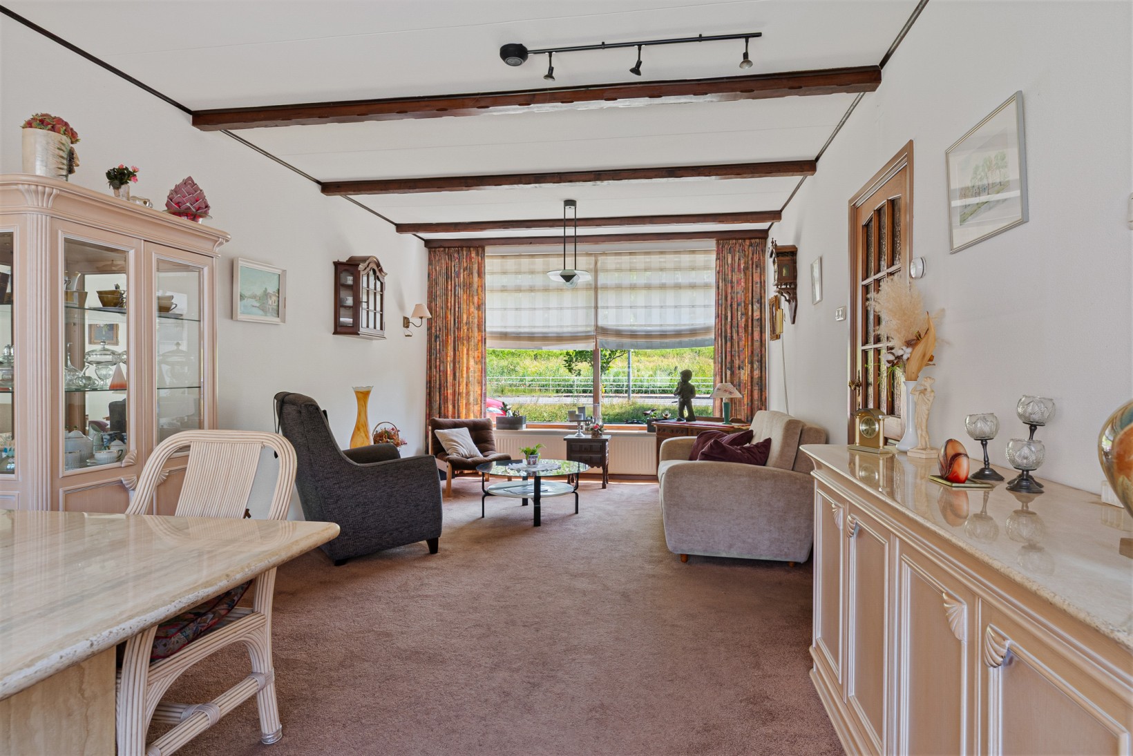 Tussenwoning te koop: Willemsweg 25, Hoorn