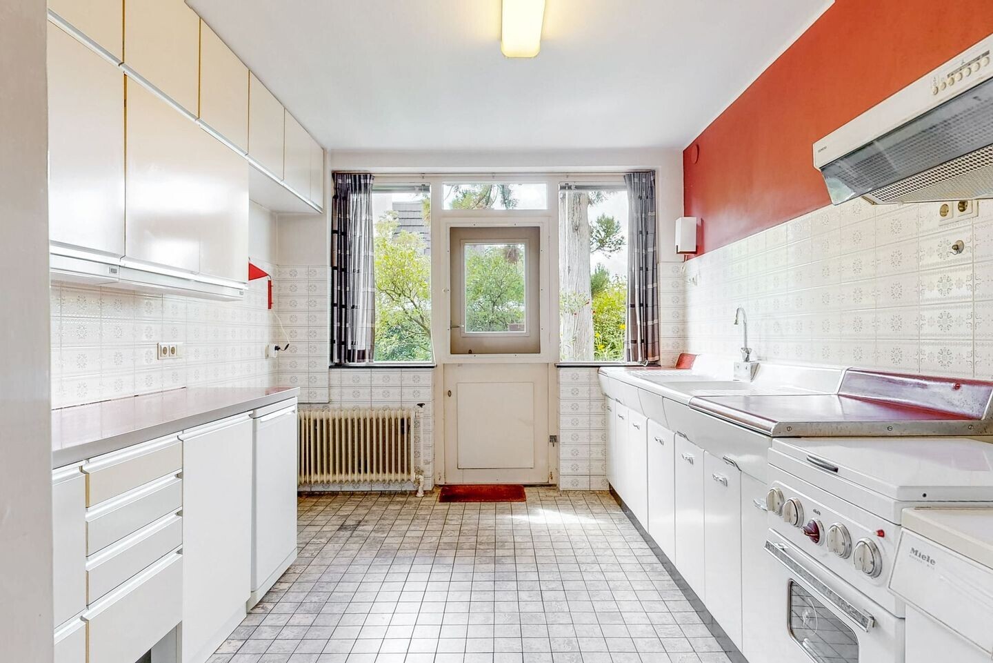 Vrijstaande woning te koop: Juliana van Stolberglaan 6, Hoorn