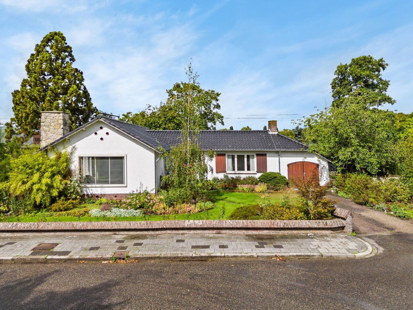 Vrijstaande woning te koop: Juliana van Stolberglaan 6, Hoorn