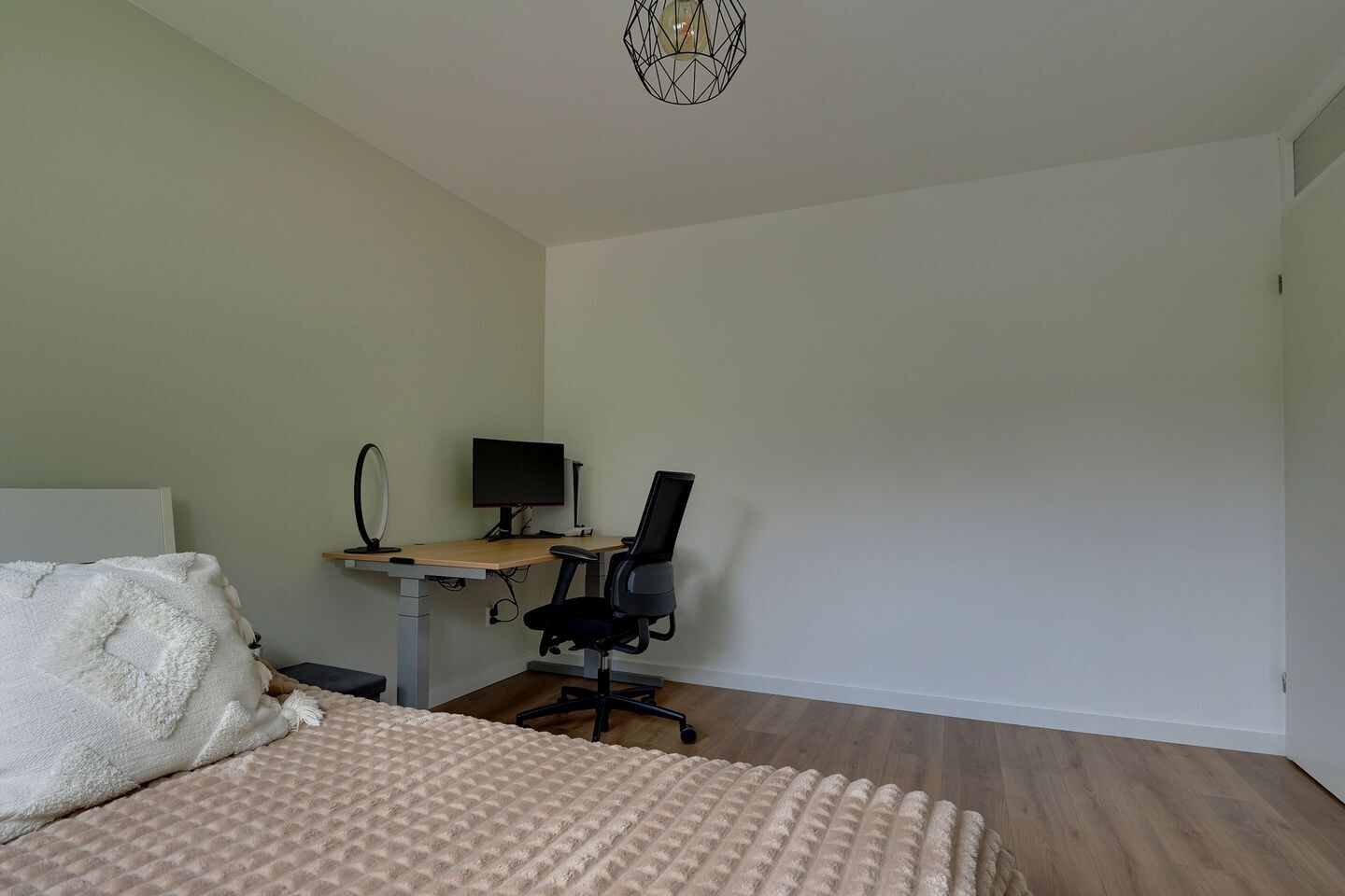 Tussenwoning te koop: Hoeker 96, Hoorn