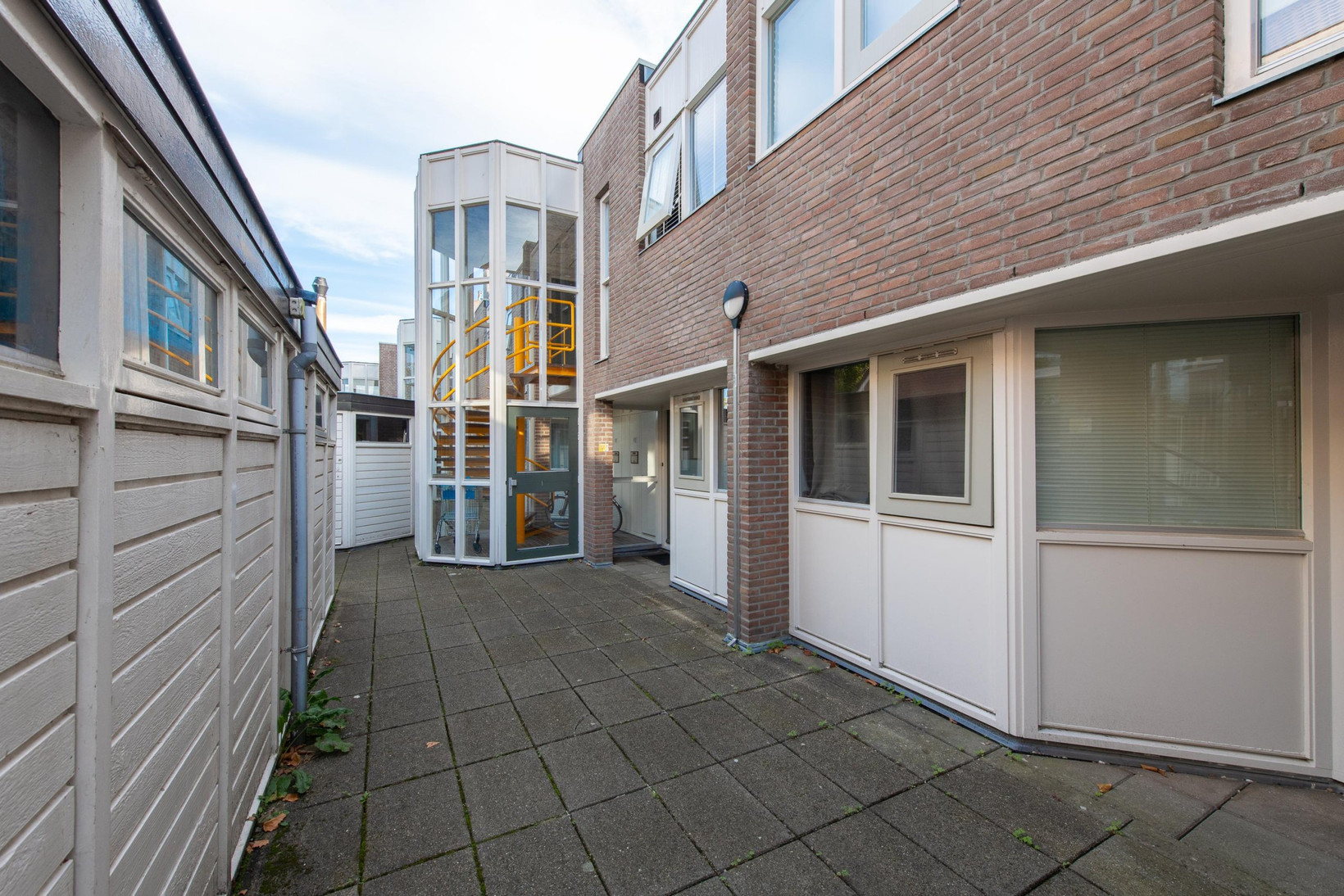 Appartement te koop: De Huesmolen 93, Hoorn