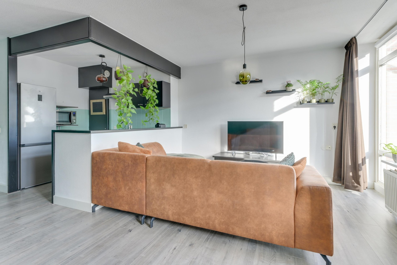 Appartement te koop: De Huesmolen 93, Hoorn