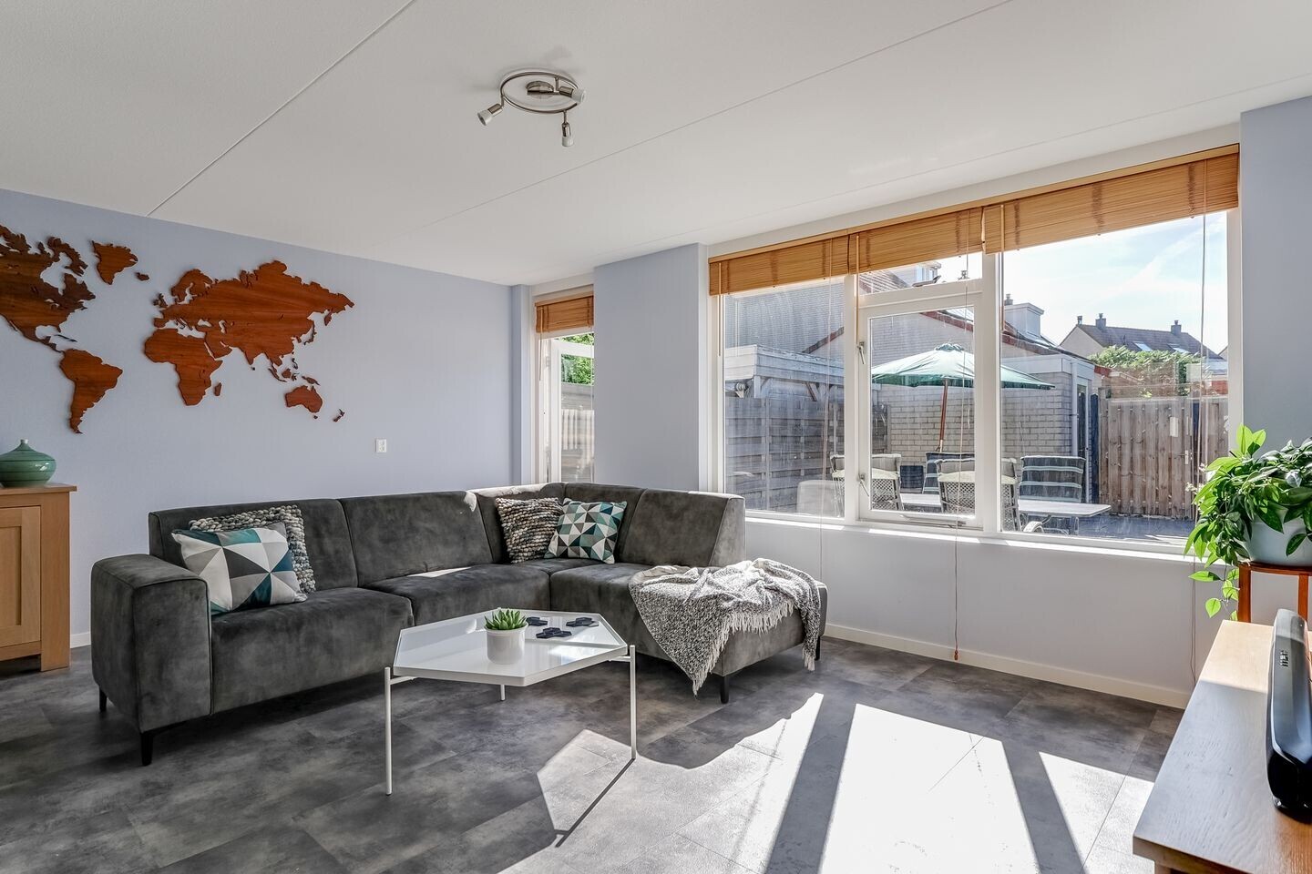 Tussenwoning te koop: Smaragd 53, Hoorn