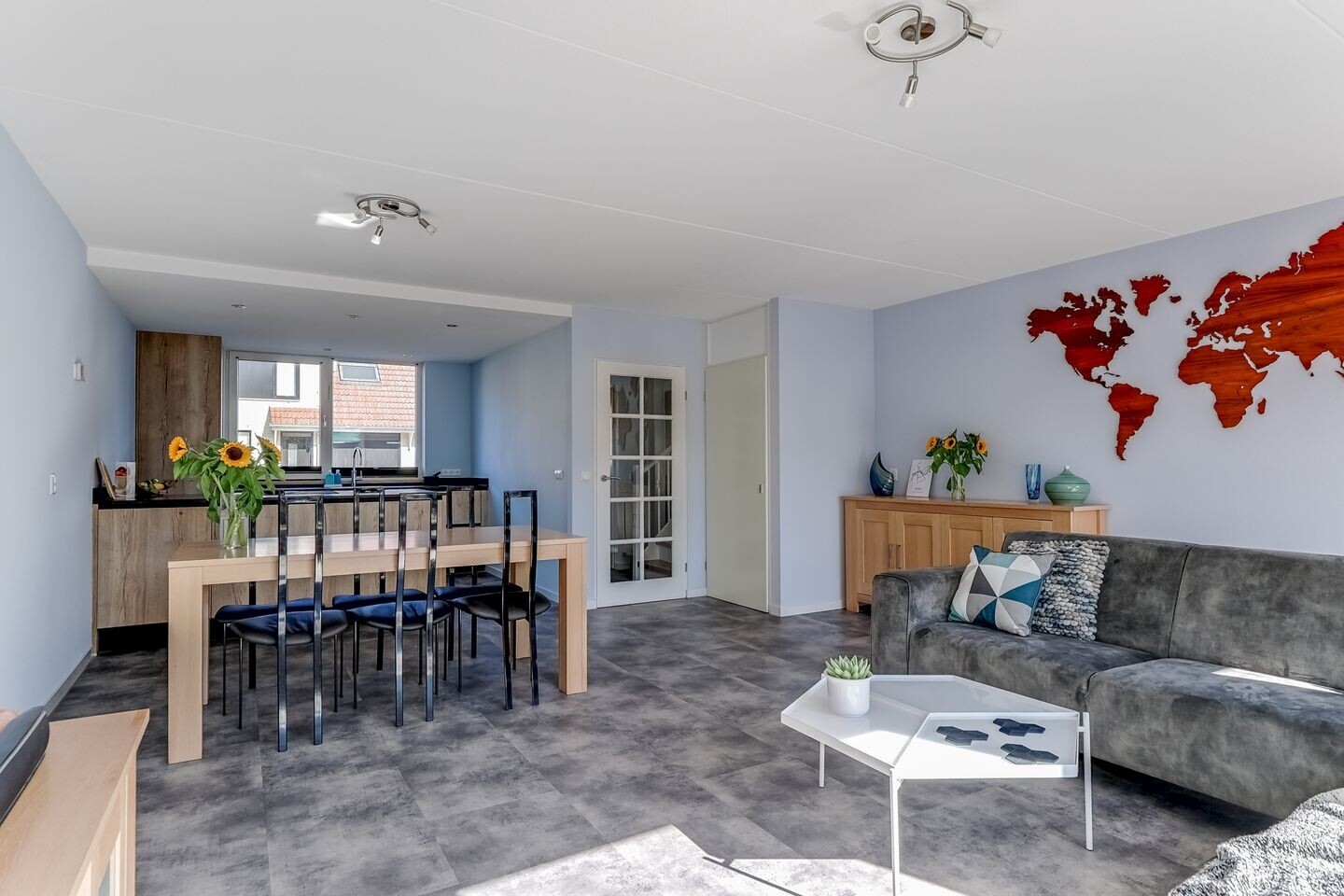 Tussenwoning te koop: Smaragd 53, Hoorn