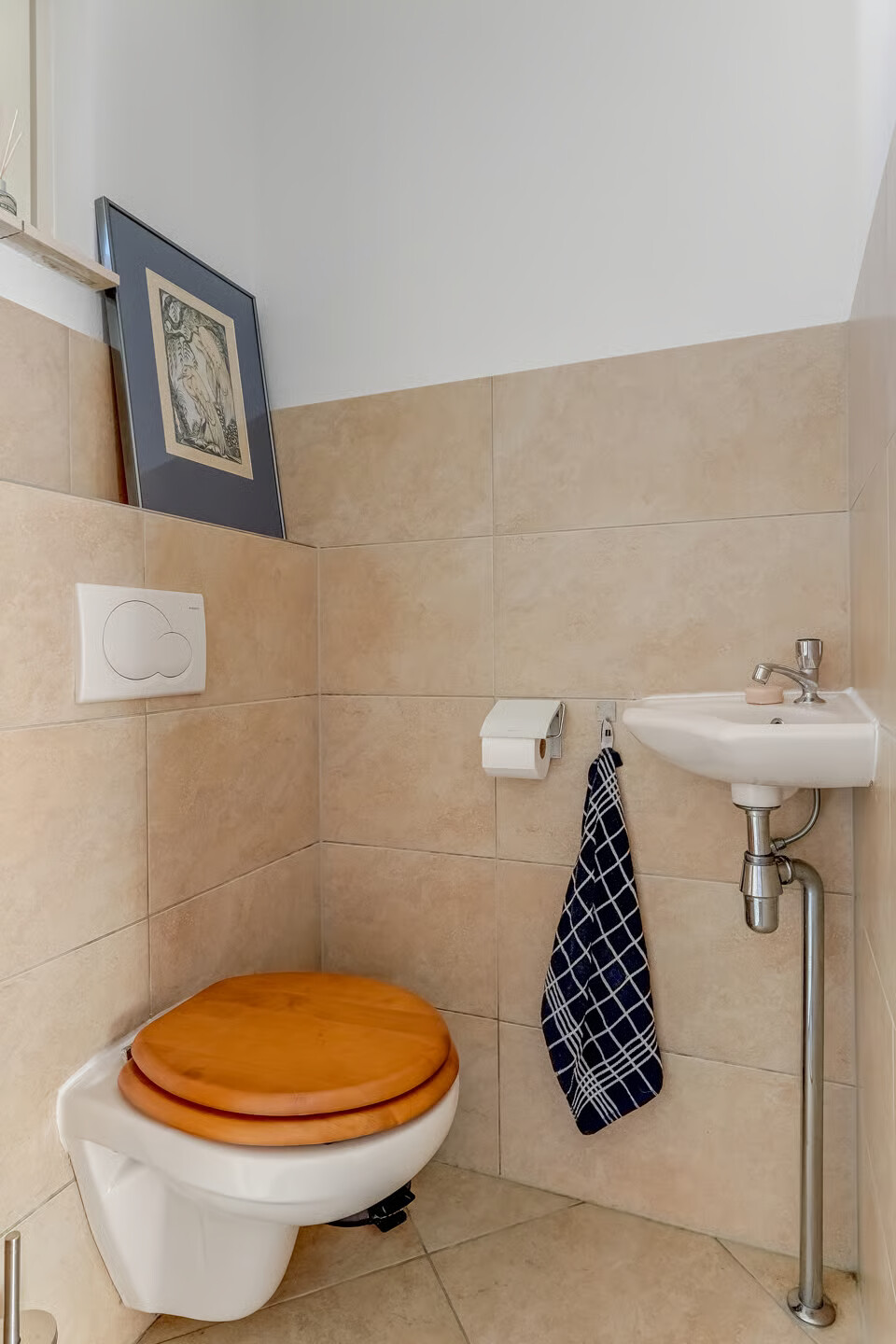 Tussenwoning te koop: Smaragd 53, Hoorn