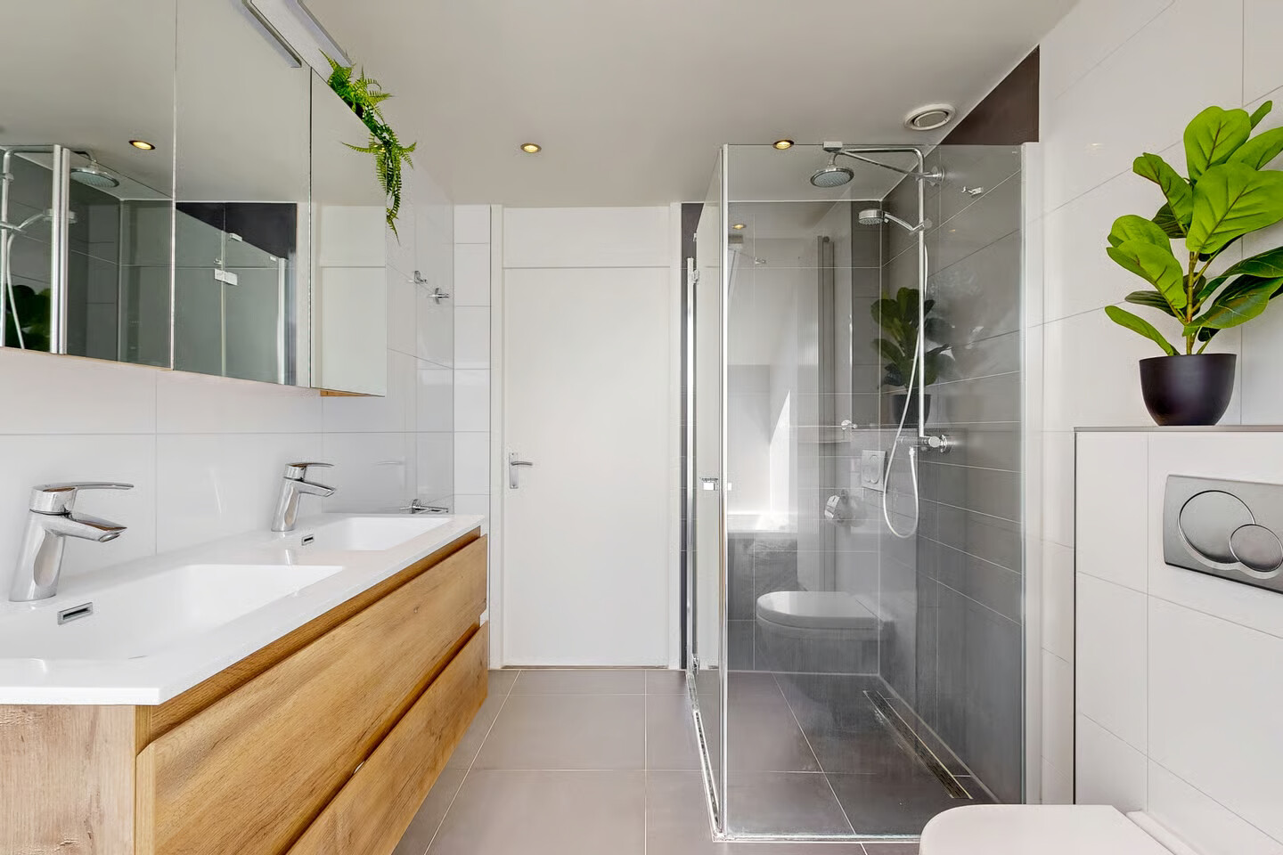 Tussenwoning te koop: Lijndraaier 144, Hoorn