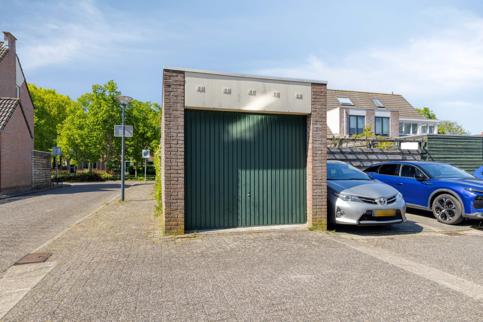 Hoekwoning te koop: Radboudgracht 32, Hoorn