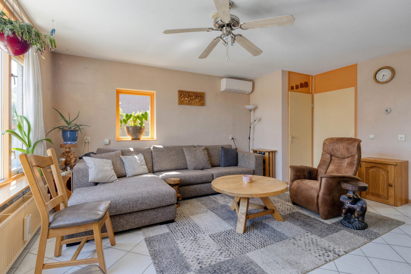Hoekwoning te koop: Radboudgracht 32, Hoorn