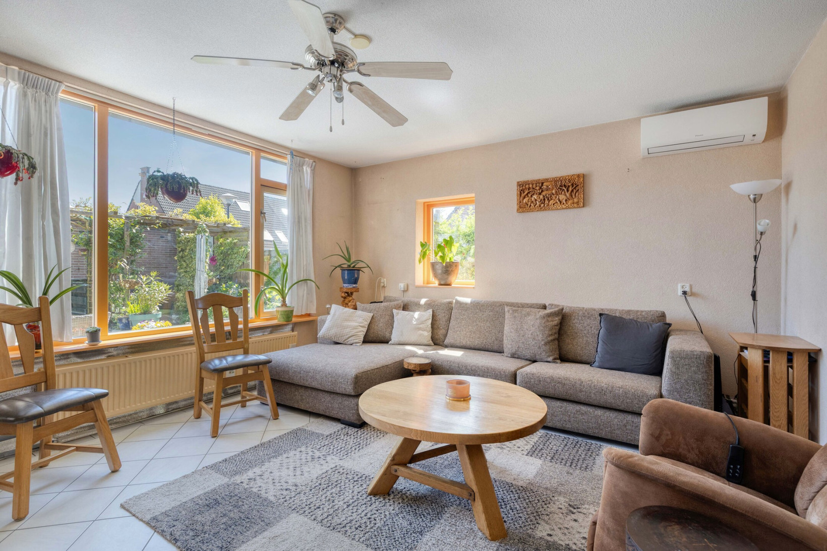 Hoekwoning te koop: Radboudgracht 32, Hoorn