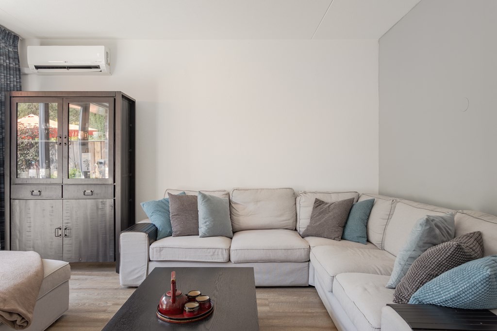 Tussenwoning te koop: Robert Stolzhof 193, Hoorn