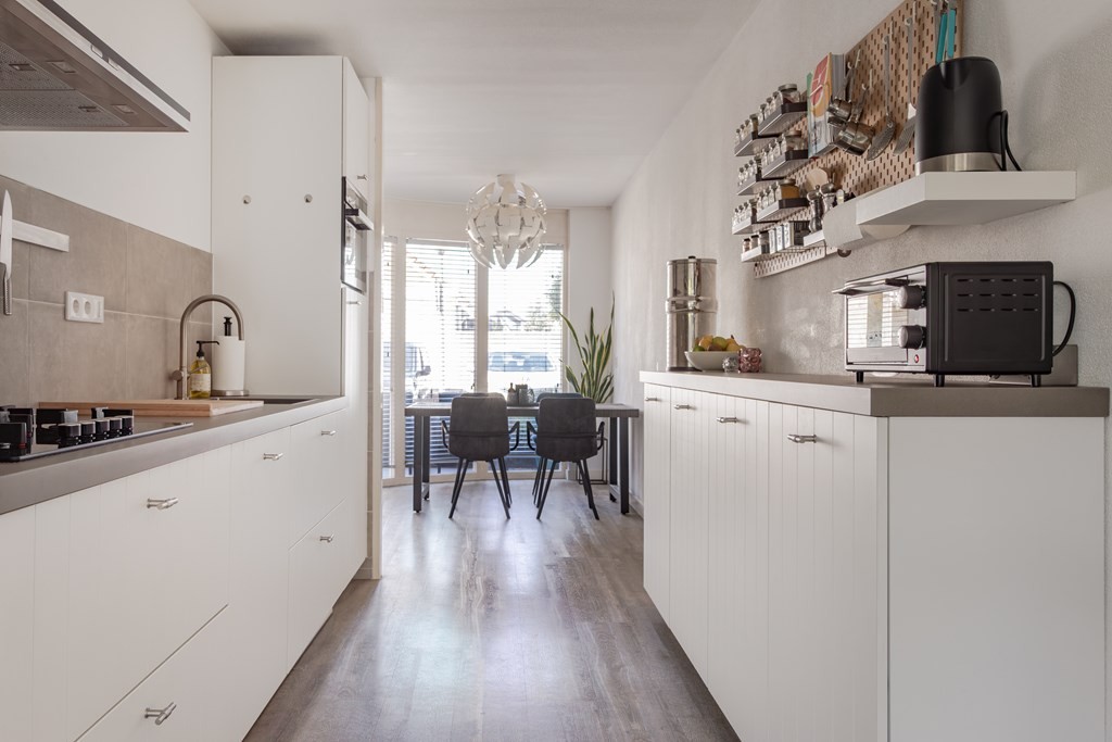 Tussenwoning te koop: Robert Stolzhof 193, Hoorn