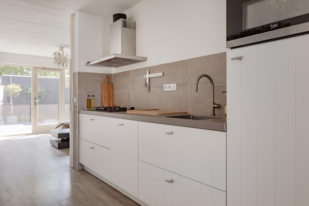 Tussenwoning te koop: Robert Stolzhof 193, Hoorn